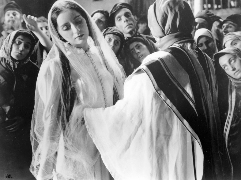 Dybbuk bride ance